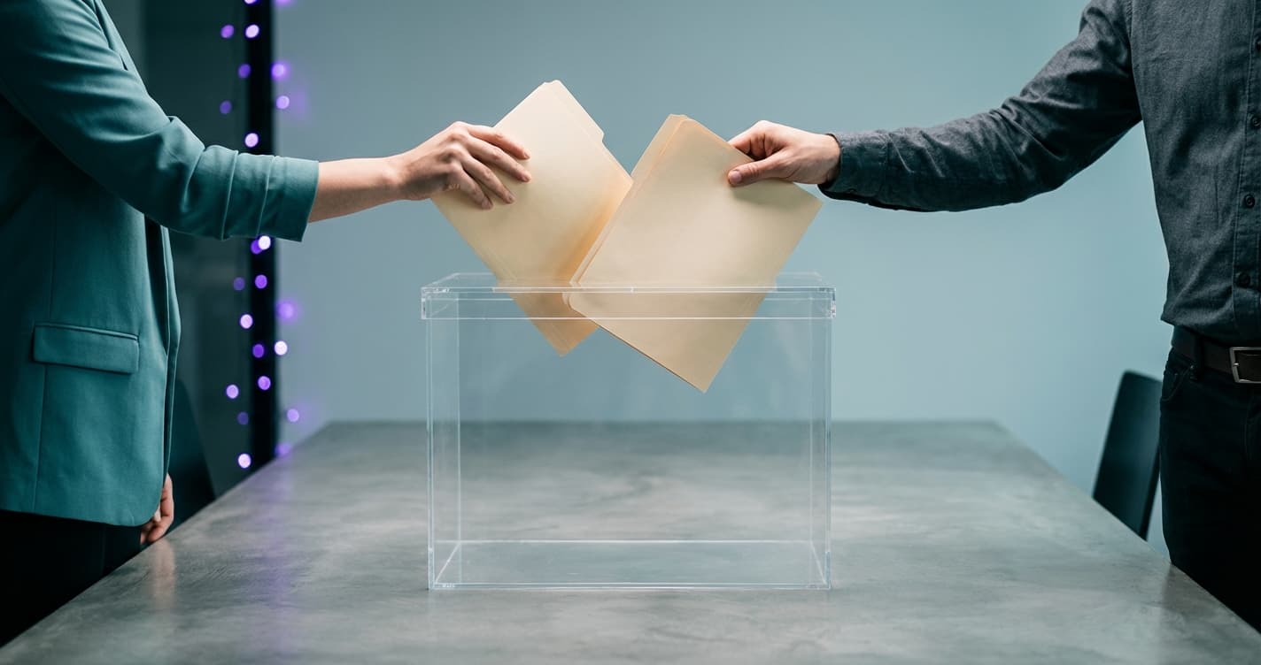 Smart Escrow + Decentralized Arbitration for Platforms